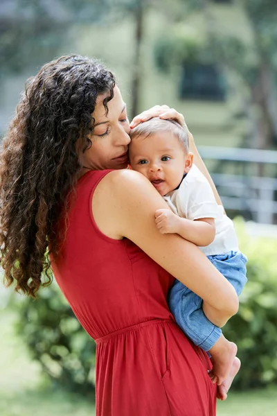 Madre e hijo — Foto de Stock