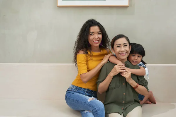 Portrait Of Happy Grandmother With Daughter And Granddaughter — Stock Photo, Image