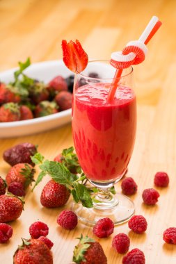 Çilekli Smoothie