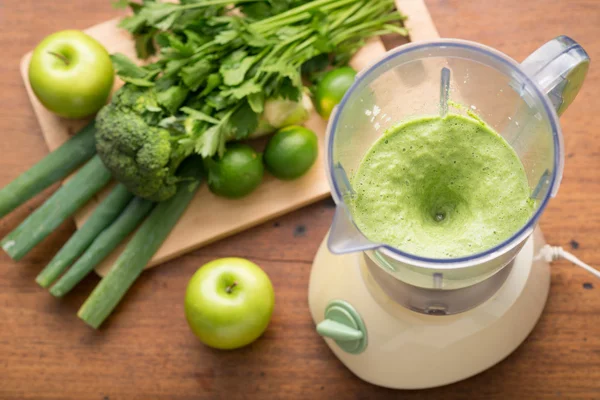 Smoothie in a blender — Stock Photo, Image