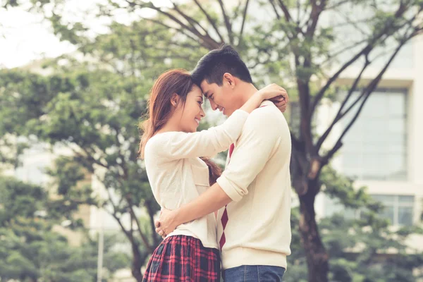 Hugging couple — Stock Photo, Image