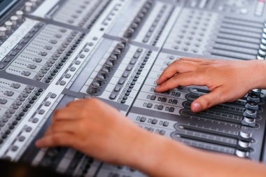 ses karıştırma konsolu ayarlama