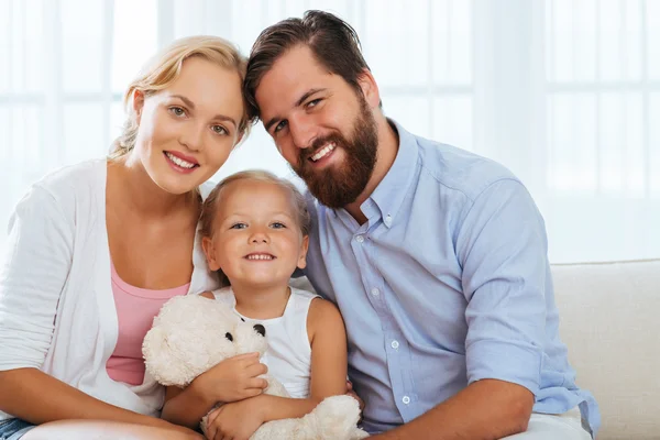 Famiglia allegra — Foto Stock