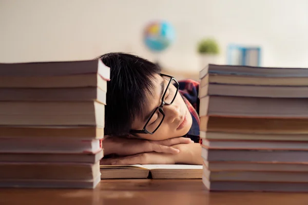 Estudante adormecido — Fotografia de Stock