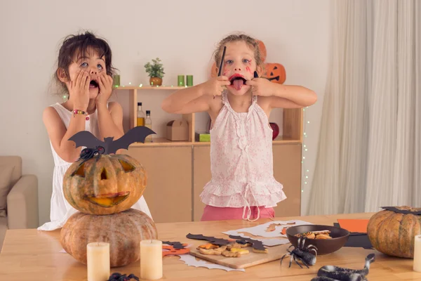 Making faces — Stock Photo, Image