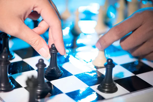 Schach spielen — Stockfoto