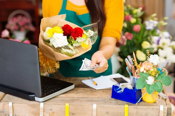 Contanti per bouquet — Foto Stock