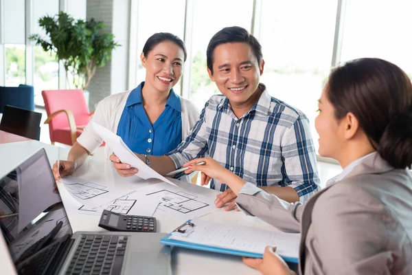 Vergadering financieel adviseur — Stockfoto