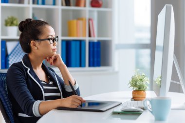 Meşgul Tasarımcısı