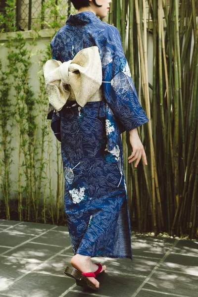 Woman in kimono — Stock Photo, Image