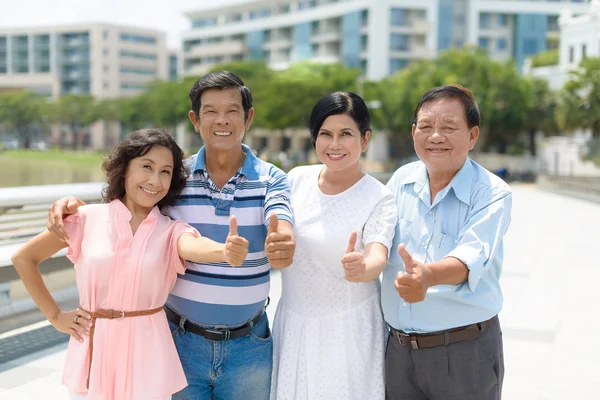 Showing thumbs-up — Stock Photo, Image