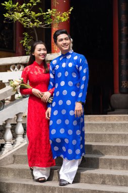 Çift ao dai elbiseler