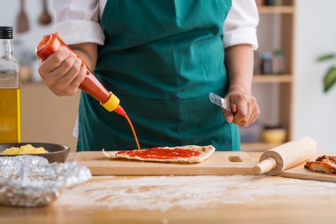 Domates sosu uygulama