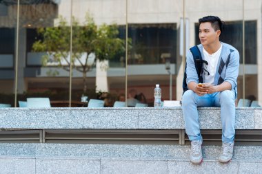 Vietnamca üniversite öğrencisi