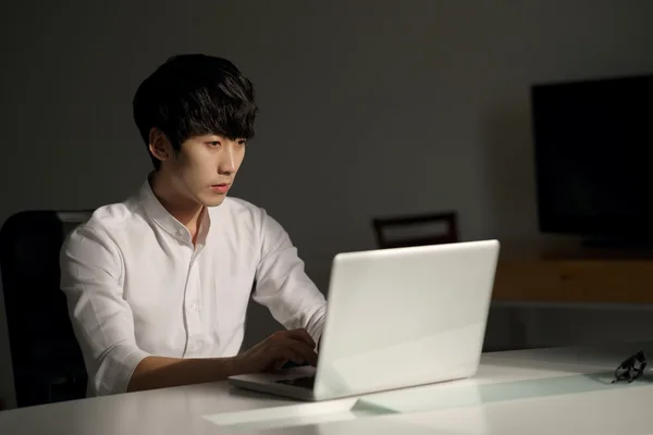 Businessman working in the office — Stock Photo, Image