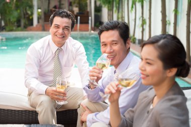 İşten sonra içki arkadaşları