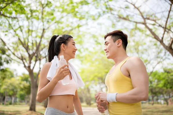 Happy sporty couple — Stock Photo, Image