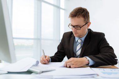 işle ilgili belgeleri imzalama Yöneticisi