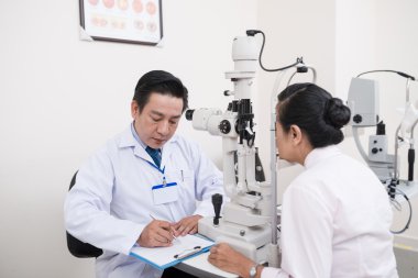 Doktor not alıyor.