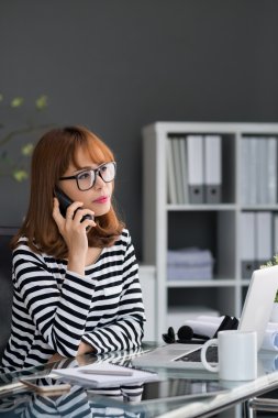 istemciler soru için dinleme aracı