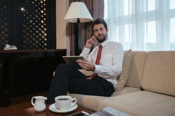 Businessman with tablet computer — Stock Photo, Image