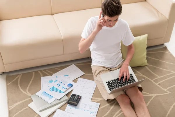 Man working from home — Stock Photo, Image