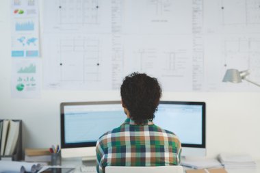 Finansal analist eğilimleri izleme