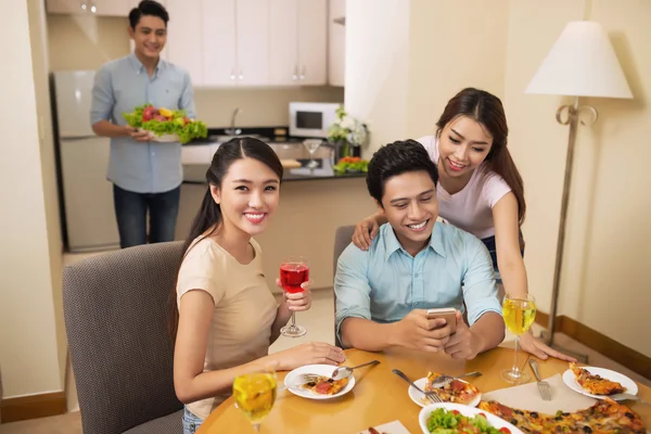 Friends having dinner party — Stock Photo, Image