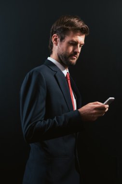 işadamı metin mesajý okuma