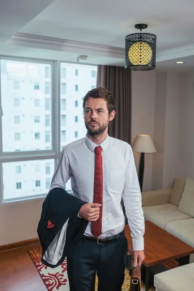 Empresário pronto para novo dia de trabalho — Fotografia de Stock