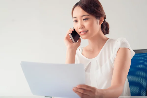 Geschäftstüchtige Geschäftsfrau — Stockfoto