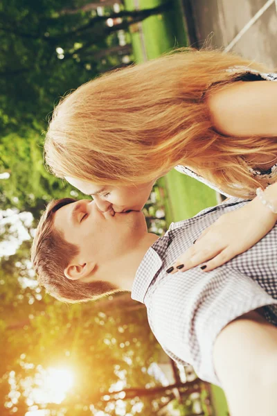 Man taking photo of him and girlfriend — Stock Photo, Image