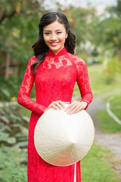 Attraente ragazza vietnamita — Foto Stock