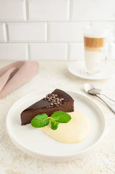 Chocolate Cheesecake Butter Cream Decorated Mint Flat White Plate Light — Stock Photo, Image