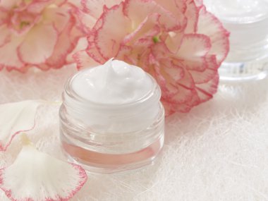 Doğal yüz kremi