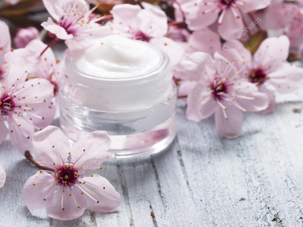 Dynamic Natural Face Cream View Photography Dynamic Natural Face Cream View Photography