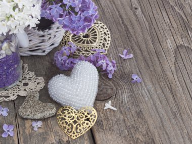 aşk kavramı Eflatun çiçekli