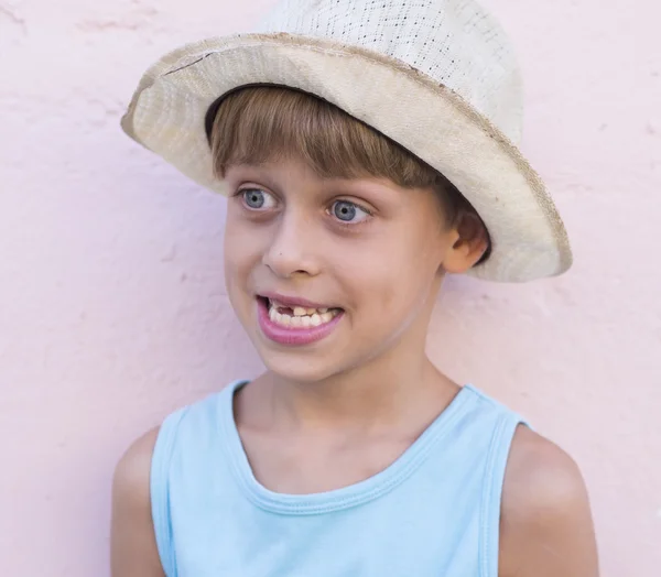 Portrati of a happy, toothless boy — Stock Photo, Image