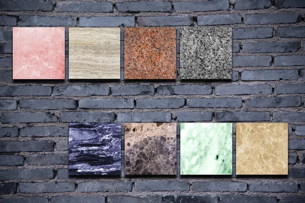 Muestras de colores de piedra natural en diferentes tamaños utilizados