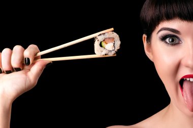 duygusal kadın el rulo ile yüz