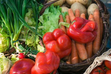 sebze sepeti biber ile