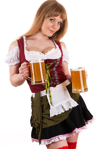 Jeune femme blonde avec bière Oktoberfest à la main — Photo