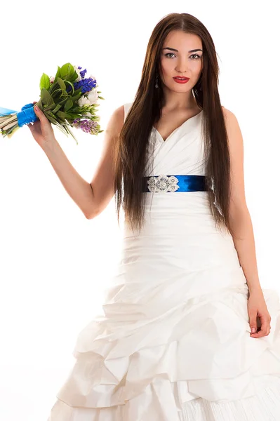 Элегантная женщина в свадебном платье — стоковое фото