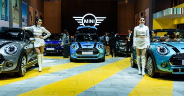 Mini Cooper sergi stand.