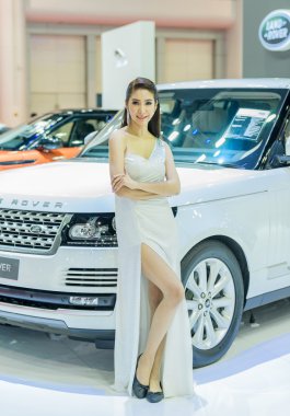 Kimliği belirsiz Model Range Rover ile