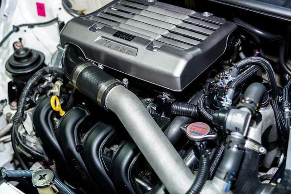 BANGKOK - JUNE 24 : Engine of Toyota TRD Turbo on display at Ban — Stockfoto