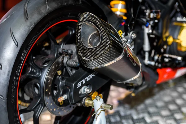Exhaust Pipe of Monster Energy Yamaha motorcycle. — 图库照片