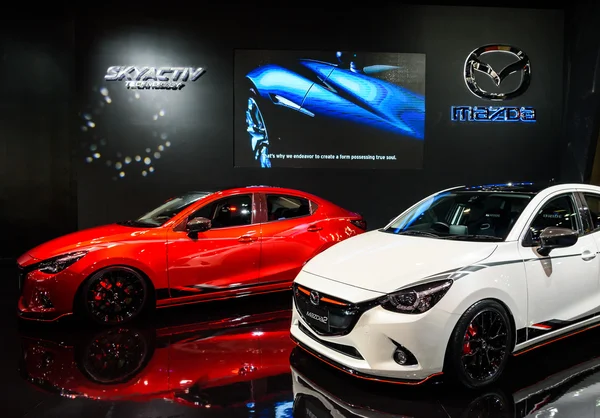Mazda 2 на выставке в Бангкоке 2015 . — стоковое фото