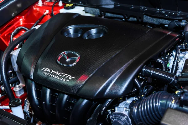 SkyActiv Engine of Mazda CX-3. — Stockfoto