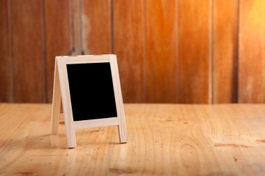 Küçük kare kara tahta